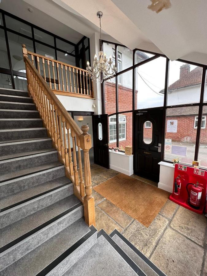 The Pheasant Hotel Wokingham Exterior foto